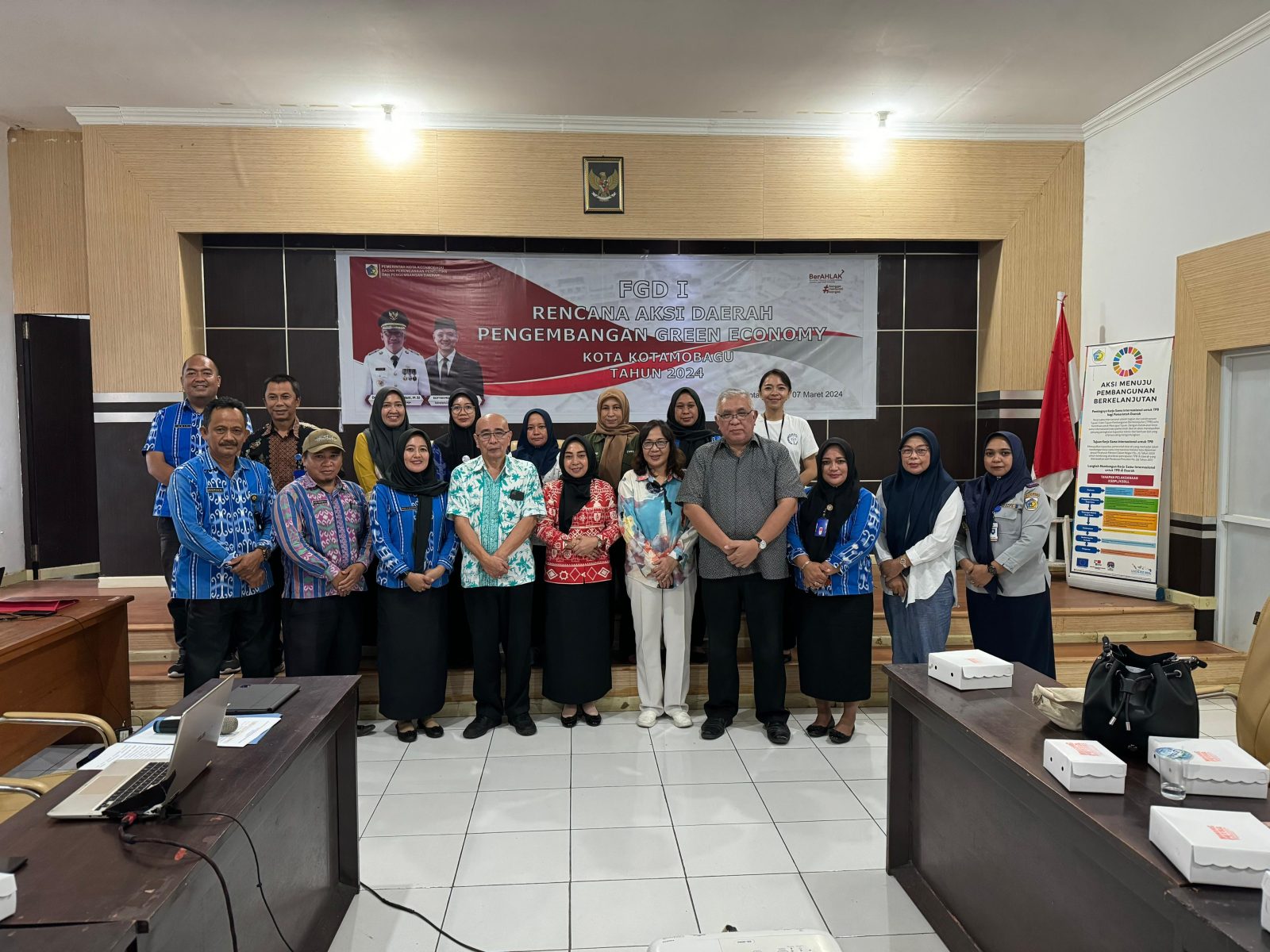 Bappelibangda Kota Kotamobagu melaksanakan Kegiatan Forum Group Discussion I Rencana Aksi Daerah Pengembangan Green Economy Kota Kotamobagu Tahun 2024.
