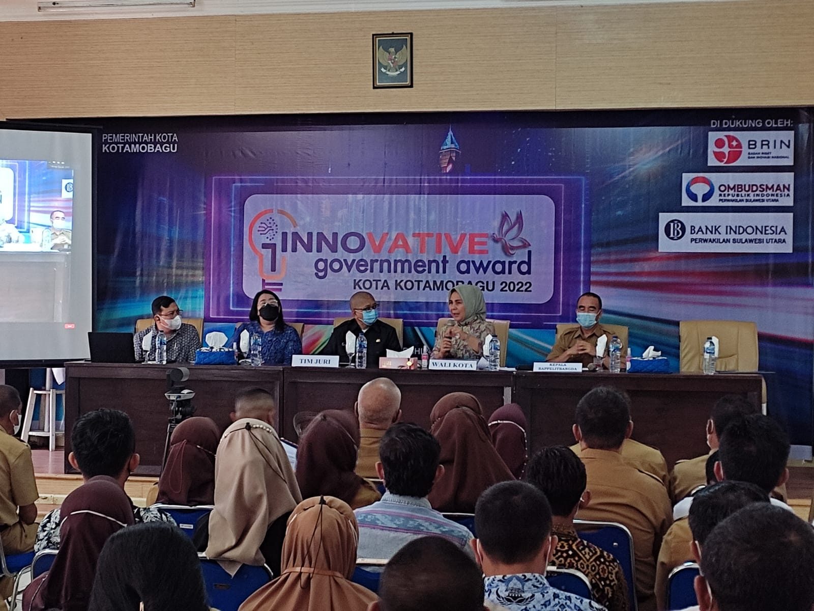 Tatong Bara Secara Resmi Membuka IGA Kota Kotamobagu Tahun 2022 
